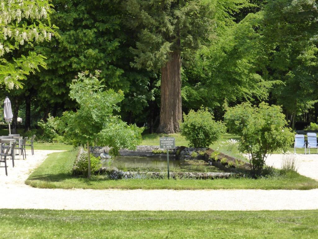 Chateau De Mavaleix Chalais  Eksteriør billede